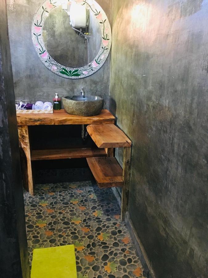 Pondok Sari Homestay Ungasan  Exterior photo